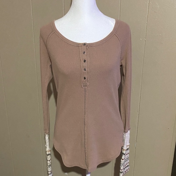 Free People Women's Long Sleeve Henley Top - Picture 1 of 1